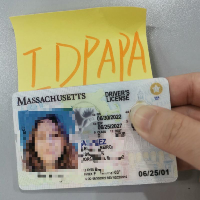 massachusetts-fake-id-at-idpapa